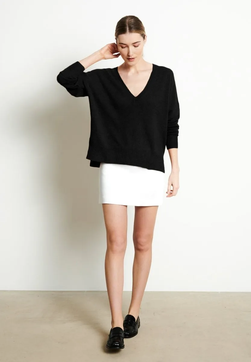 Pull col V cachemire noir femme - RIA 3