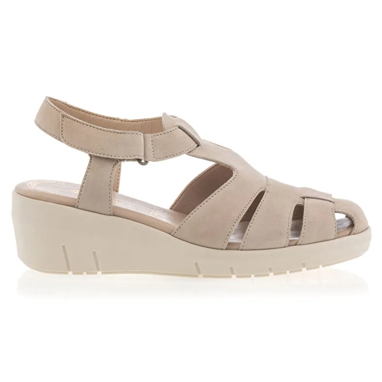 Sandales / nu-pieds Femme Beige Florège : Sandales / Nu-pieds . Besson Chaussures